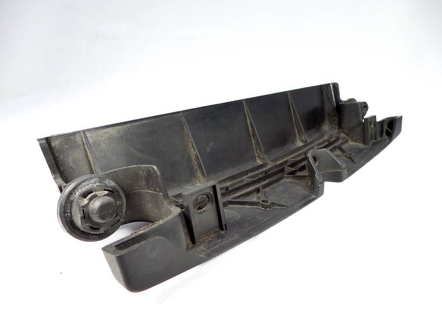 Mercedes m271 engine top front cover used for sales in Malaysia